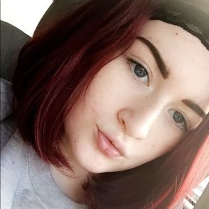 Meet your Posher, Desiree